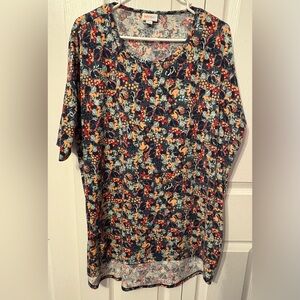 LuLaRoe Top. Size Large